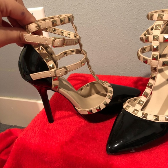 Heels - Picture 2 of 2